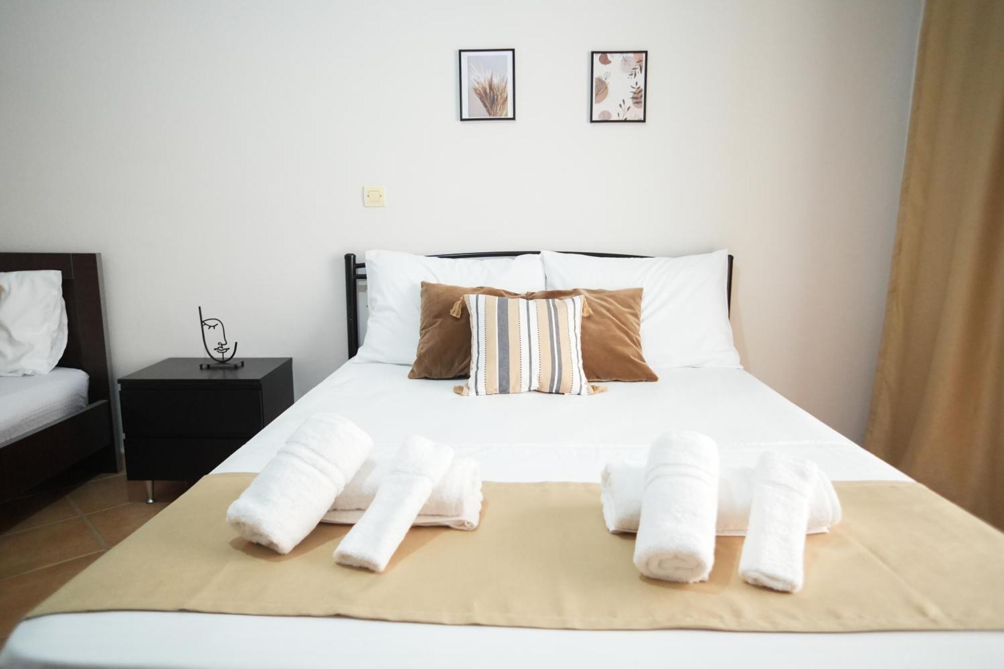 Saranda Waterside Apartments מראה חיצוני תמונה